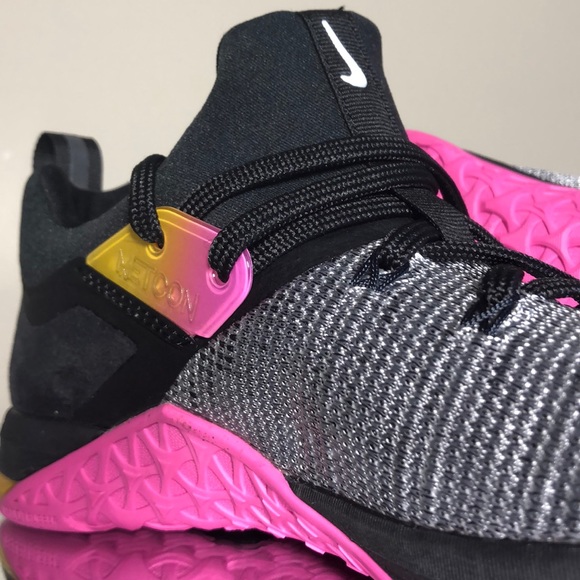 nike metcon flyknit 3 women's pink